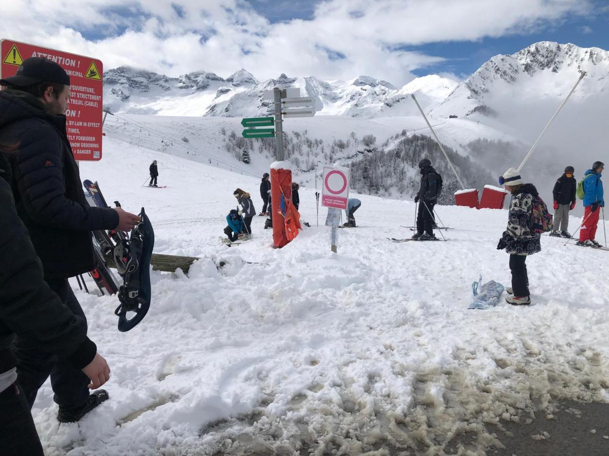 شقة Plein Sud Saint-Aventin المظهر الخارجي الصورة